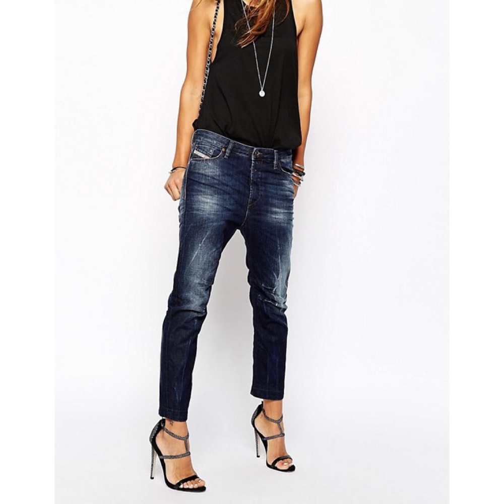 NWOT DIESEL MYGUY RELAXED BOYFRIEND JEANS